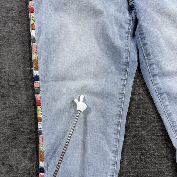 Knox Rose Jeans Womens Size 8 Blue Straight Aztec Embroidered Casual Denim Pants - Picture 12 of 16